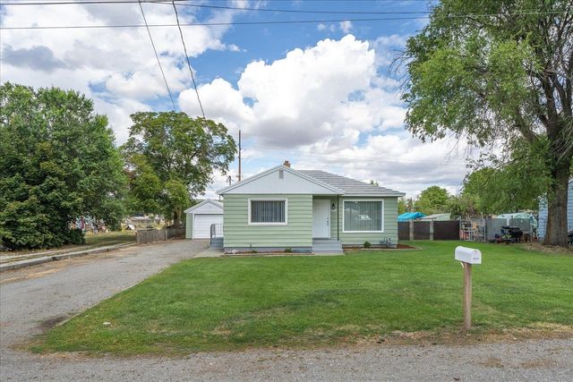 8209 E Knox Ave, Spokane Valley, WA 99212