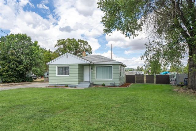 8209 E Knox Ave, Spokane Valley, WA 99212