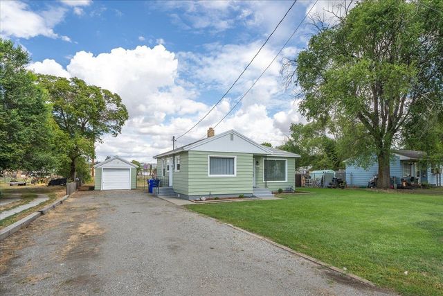 8209 E Knox Ave, Spokane Valley, WA 99212