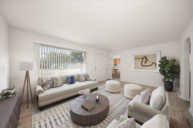 8209 E Knox Ave, Spokane Valley, WA 99212