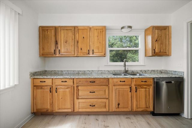 8209 E Knox Ave, Spokane Valley, WA 99212