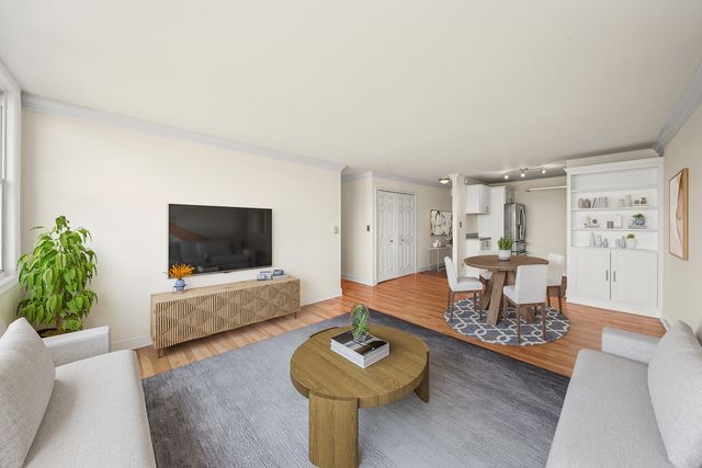 5975 N Odell Avenue 5C, Chicago, IL 60631