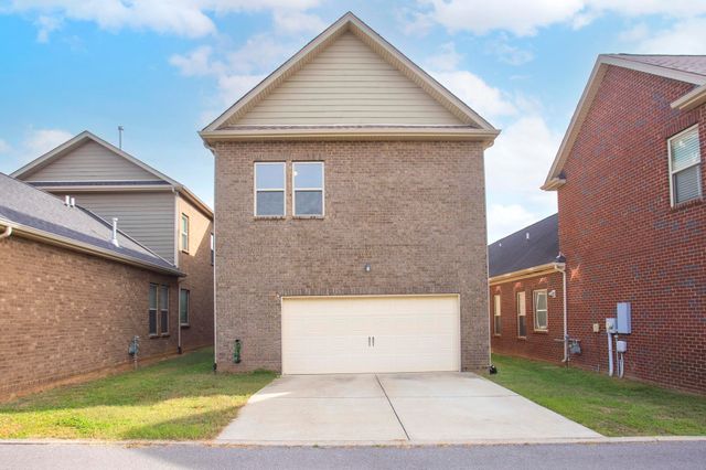 145 Ashcrest Pt, Hendersonville, TN 37075