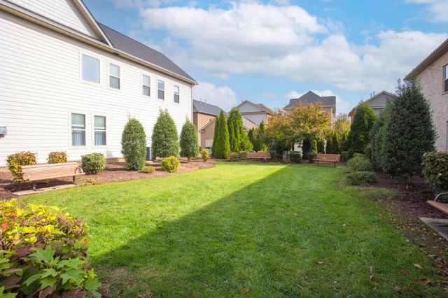 145 Ashcrest Pt, Hendersonville, TN 37075