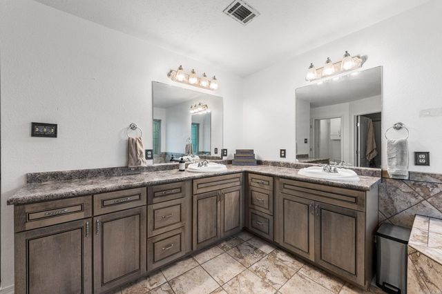 27 N Springhill Ln Lane, Greenbrier, AR 72058