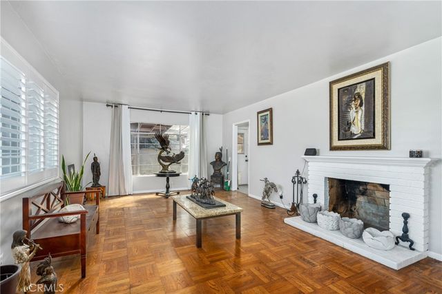 1333 Singingwood, Pomona, CA 91767