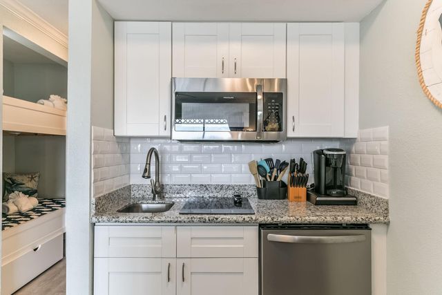 6300 Seawall Boulevard 9308, Galveston, TX 77551