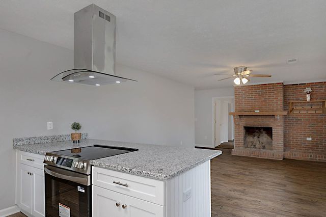 2412 28th Street, Phenix City, AL 36867