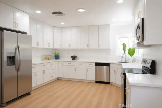 9243 Cayuga, Sun Valley, CA 91352