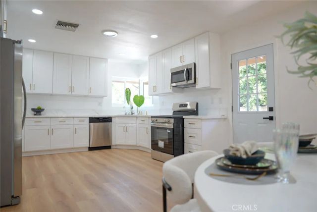 9243 Cayuga, Sun Valley, CA 91352
