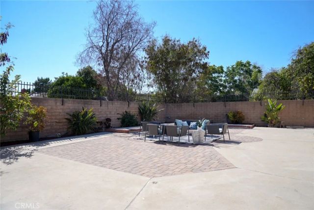 9243 Cayuga, Sun Valley, CA 91352