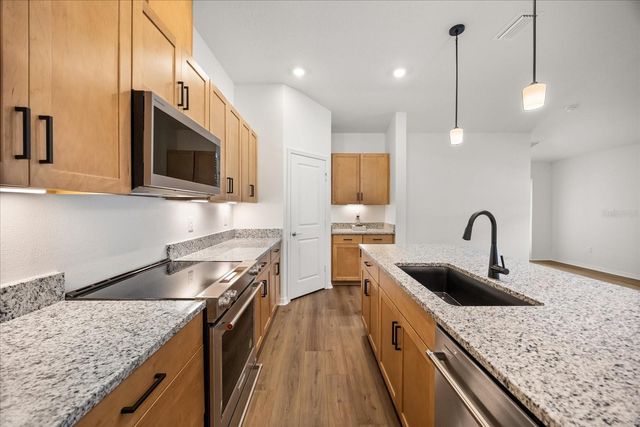 516 CARYA WAY, Auburndale, FL 33823