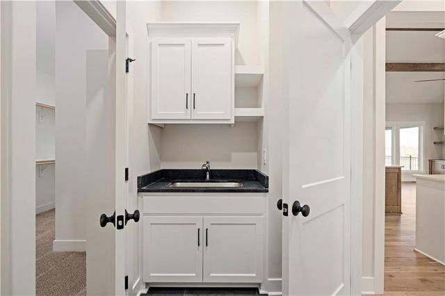 24819 W 112th Street, Olathe, KS 66061