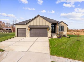 24819 W 112th Street, Olathe, KS 66061