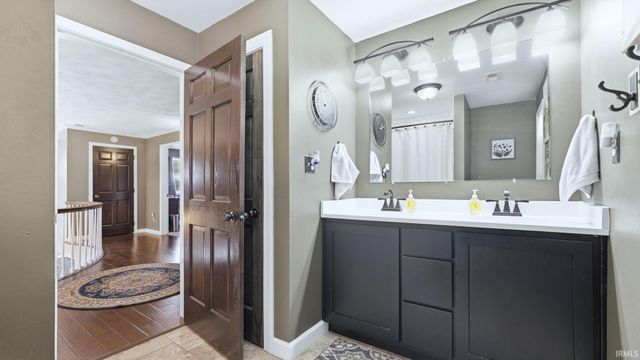 3083 County Rd 36, Auburn, IN 46706