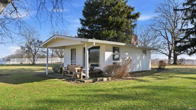 3083 County Rd 36, Auburn, IN 46706