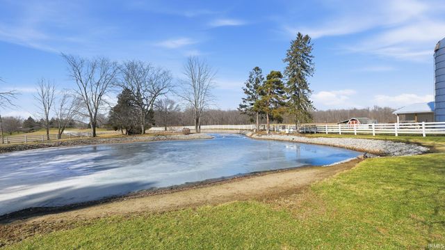 3083 County Rd 36, Auburn, IN 46706