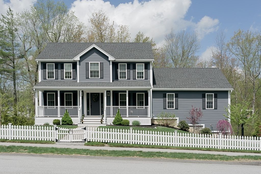 64 Woodside Ave, Rutland, MA 01543
