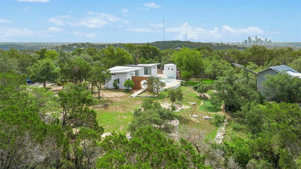 1357 The High Road RD 1/2, Austin, TX 78746
