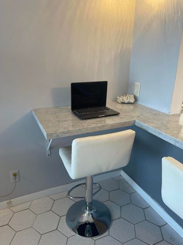 2600 N Flagler Drive 301, West Palm Beach, FL 33407