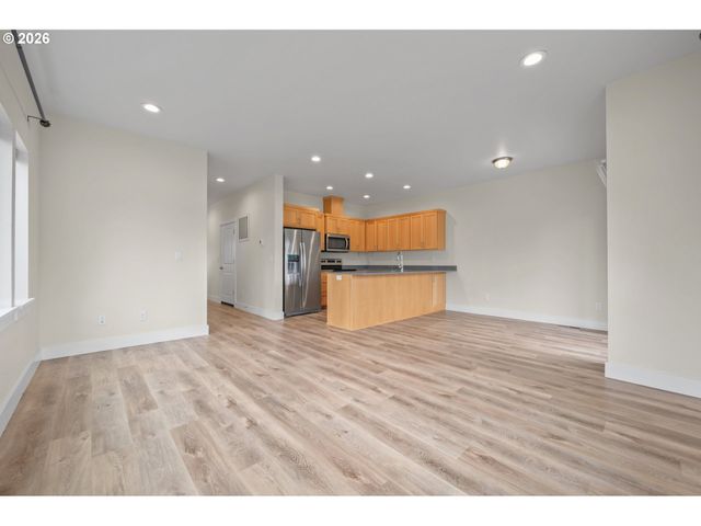 2519 JUSTINE Ln, Eugene, OR 97404
