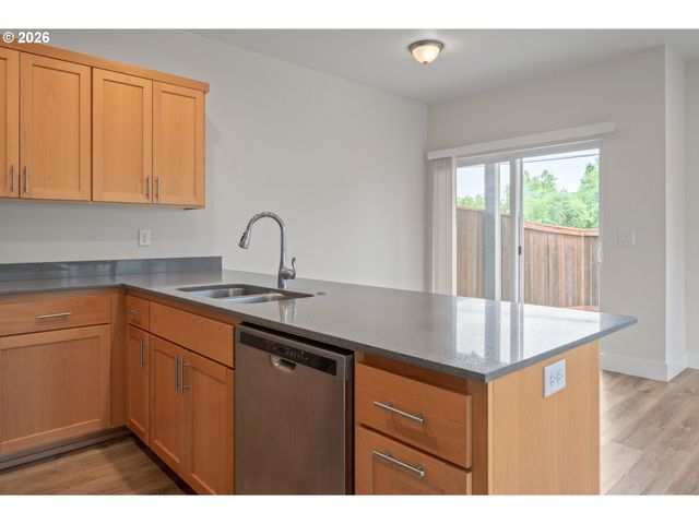 2519 JUSTINE Ln, Eugene, OR 97404