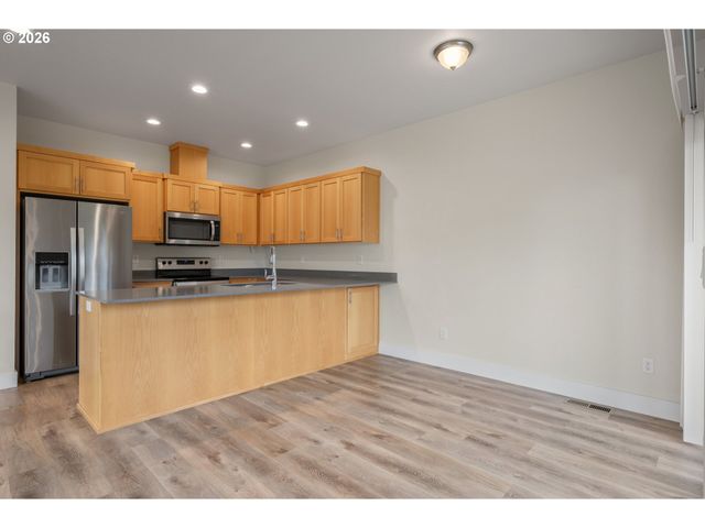 2519 JUSTINE Ln, Eugene, OR 97404