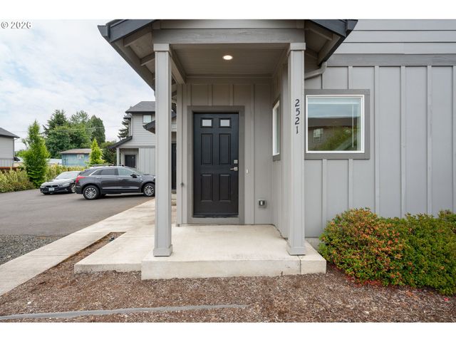 2519 JUSTINE Ln, Eugene, OR 97404