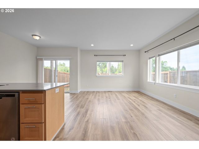 2519 JUSTINE Ln, Eugene, OR 97404