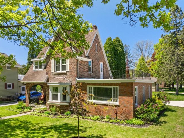 605 East Riverside DRIVE, Kohler, WI 53044