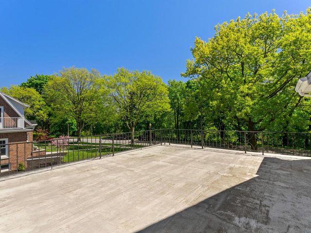 605 East Riverside DRIVE, Kohler, WI 53044