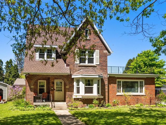 605 East Riverside DRIVE, Kohler, WI 53044
