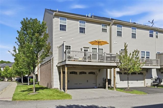 601 Pointe View DRIVE, Adams Twp, PA 16046