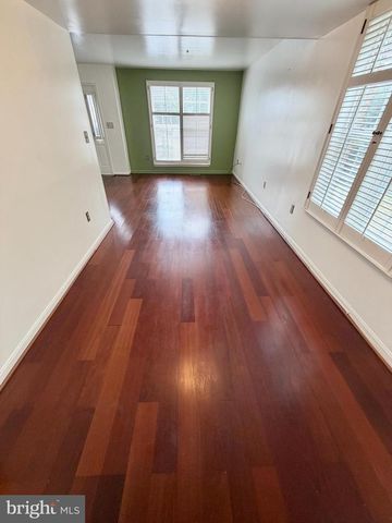 5053 COLBURN TER, Hyattsville, MD 20782