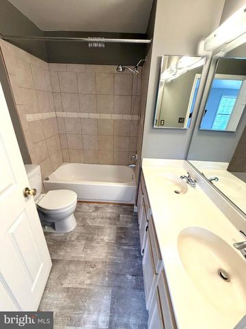 5053 COLBURN TER, Hyattsville, MD 20782
