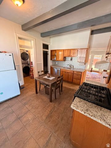 305 E 300 S, Provo, UT 84606