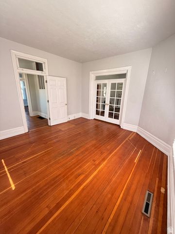 305 E 300 S, Provo, UT 84606