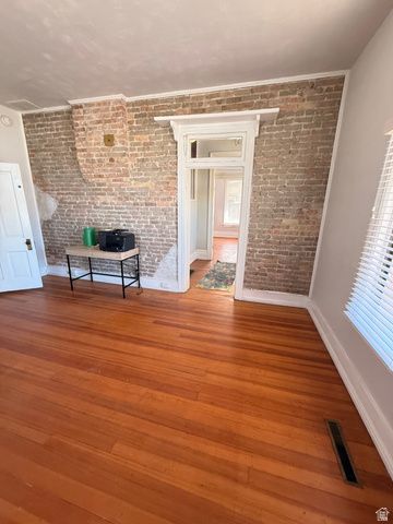 305 E 300 S, Provo, UT 84606