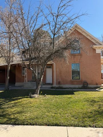 305 E 300 S, Provo, UT 84606