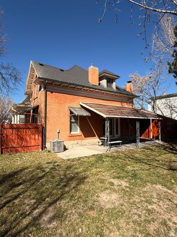 305 E 300 S, Provo, UT 84606