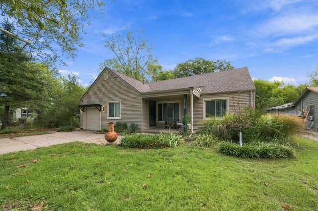 3252 N Coolidge Ave, Wichita, KS 67204