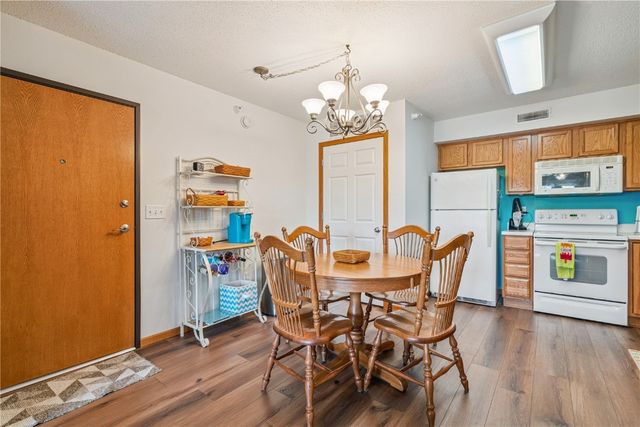 3150 Wilson Avenue SW 7, Cedar Rapids, IA 52404