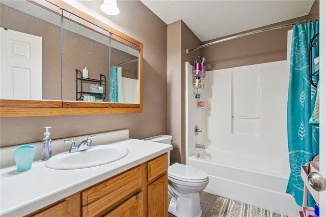 3150 Wilson Avenue SW 7, Cedar Rapids, IA 52404