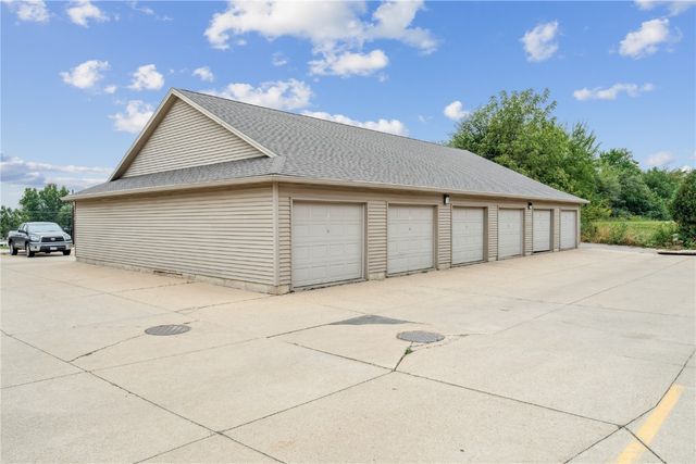3150 Wilson Avenue SW 7, Cedar Rapids, IA 52404
