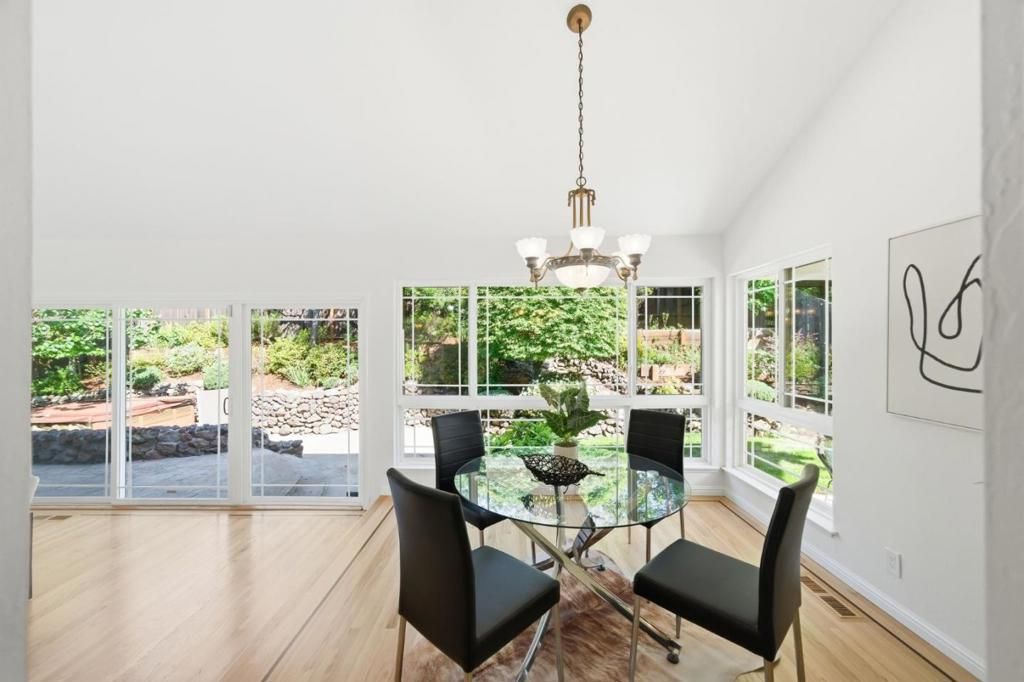Image 16 of property listing at 3194 La Mesa Drive, San Carlos, CA 94070