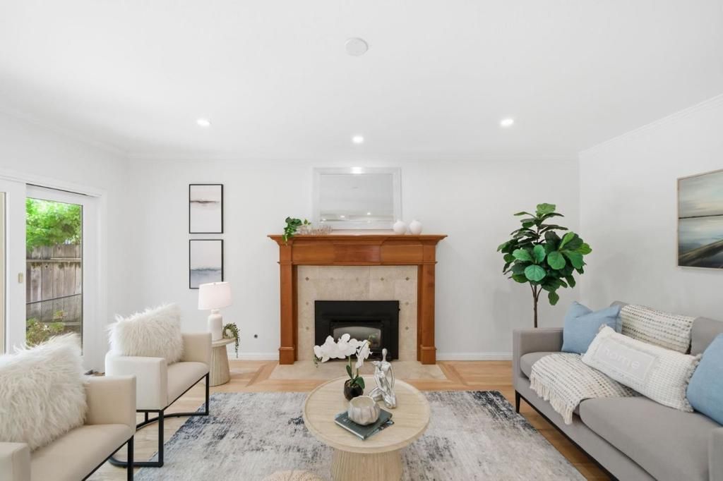 Image 9 of property listing at 3194 La Mesa Drive, San Carlos, CA 94070