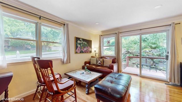 50 Snowden Avenue, Ossining, NY 10562