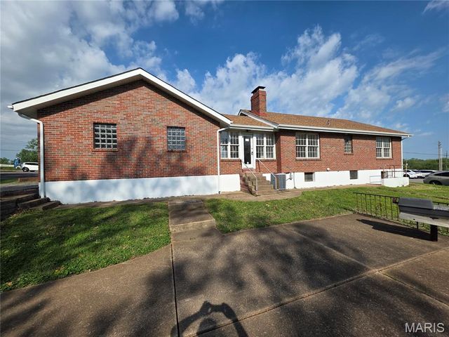 4448 Telegraph Road, St Louis, MO 63129