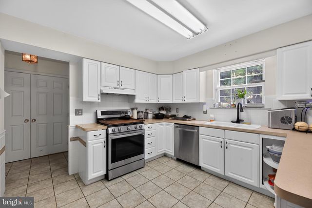 11 LANE OF ACRES, Shamong, NJ 08088
