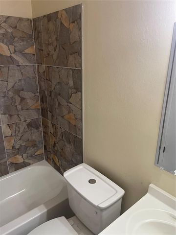 613 61ST AVENUE TERRACE E 613, Bradenton, FL 34203
